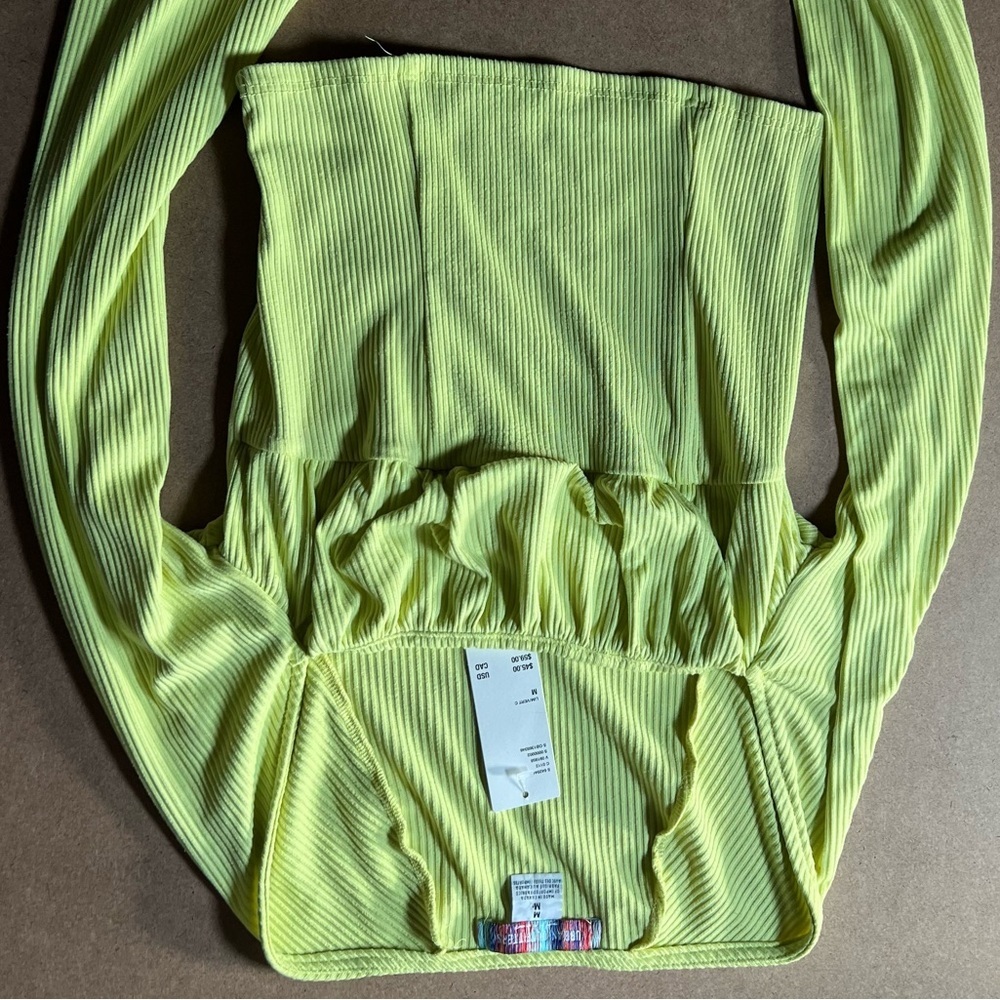 NWT Urban Outfitters Hallie Ribbed Peasant Crop w/Bell Sleeves - Medium in Lime - Picture 11 of 14